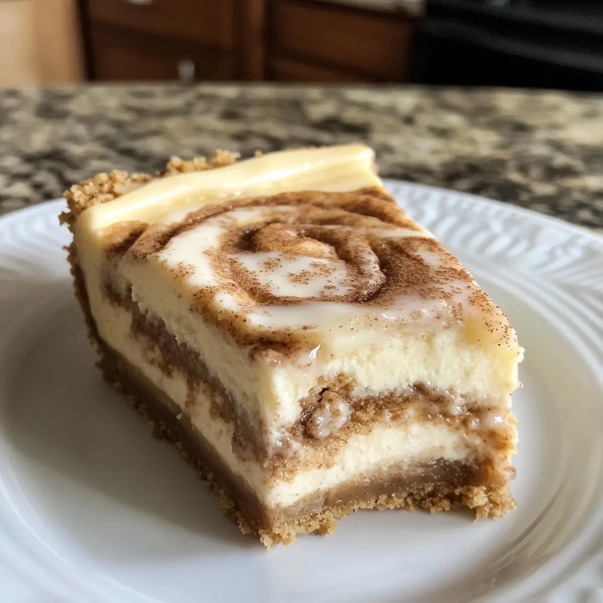 Cinnamon Roll Cheesecake